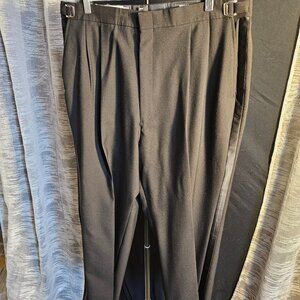 Adjustable Tuxedo Pants from Tuxedo Junction Size 39-41 Regular